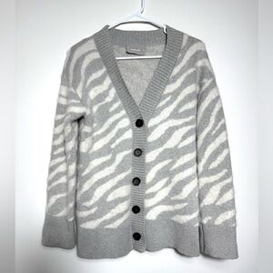 Everlane The Alpaca Unbearable Tiger Jacquard Wool Grey Snow Cardigan Size Small